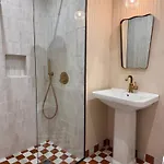 アパート Liberty House - Two Bedroom *