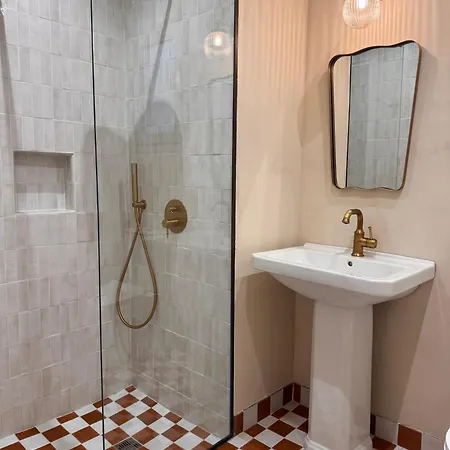 Apartment Liberty House - Two Bedroom *